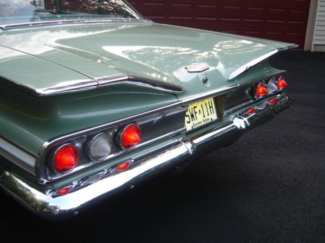 1960 impala 4dr sedan grn 4.JPG
